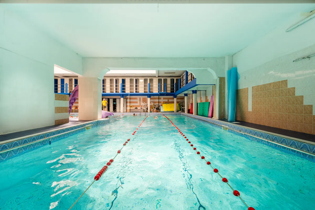 Piscine interieure cabinet kinesitherapie Paris Oberkampf